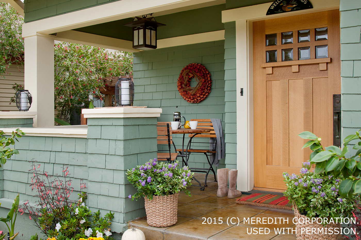 Inviting Exterior Doors & Front-Yard Landscaping - bhgrelife.com